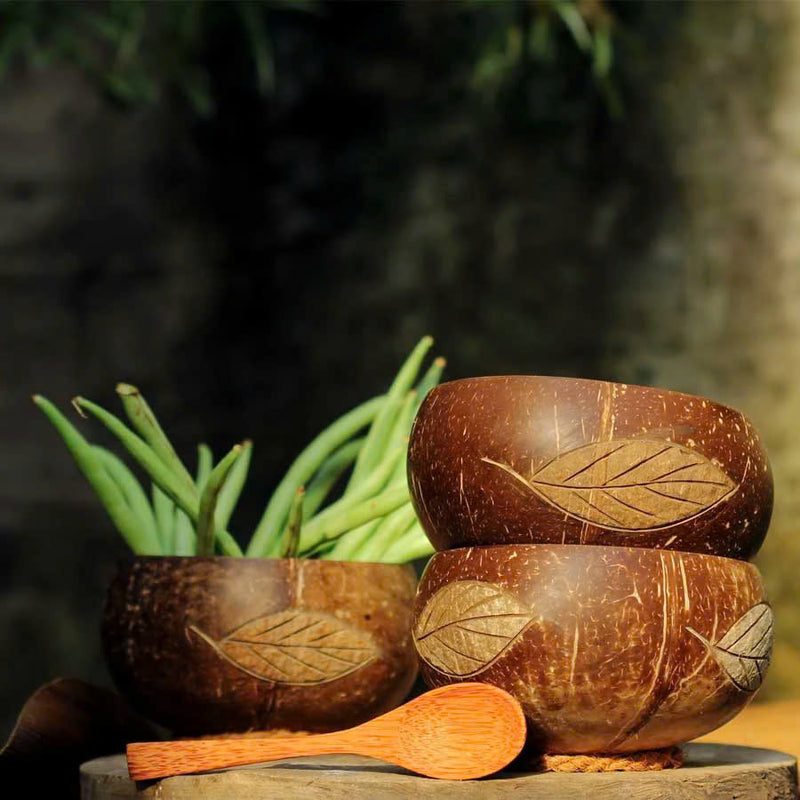 Tô(Bát) gáo dừa khắc hoa văn