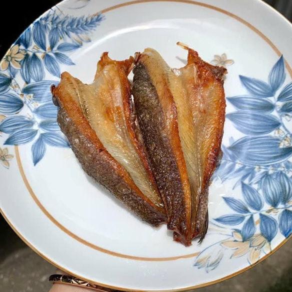 Khô cá lóc cửng nguyên con phơi 4 nắng 500g